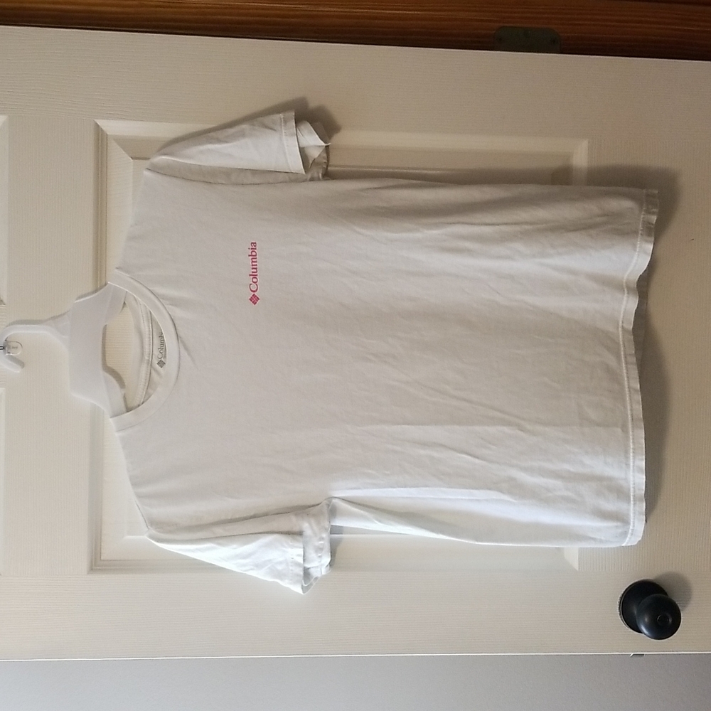 Columbia tee with hiking with dog on back